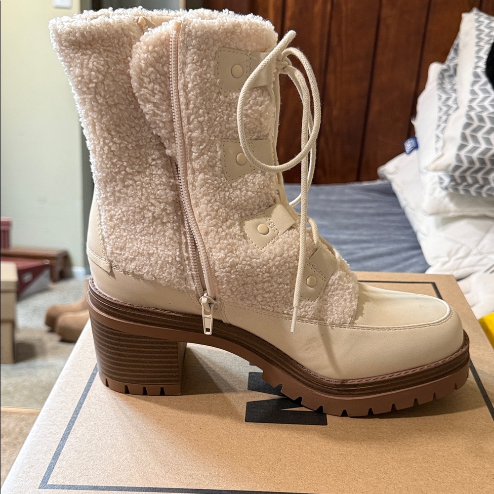 Women's Cream Shearling Lace-Up Boots